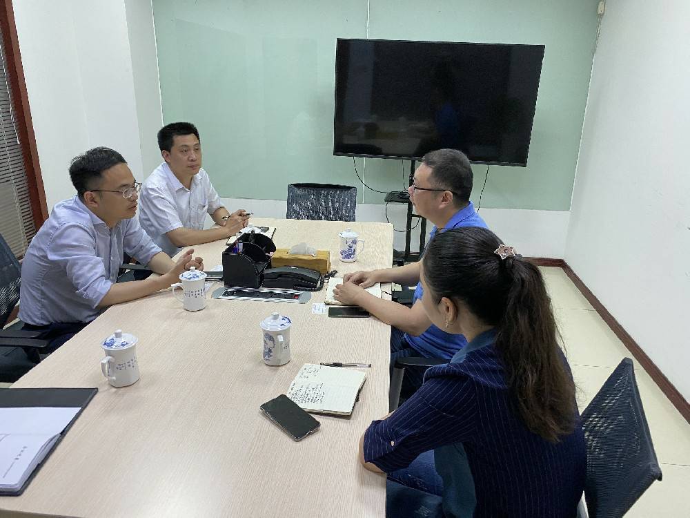 无锡市工信局领导来乐鱼官方网页版-乐鱼(中国)科技开展“三联三解”活动